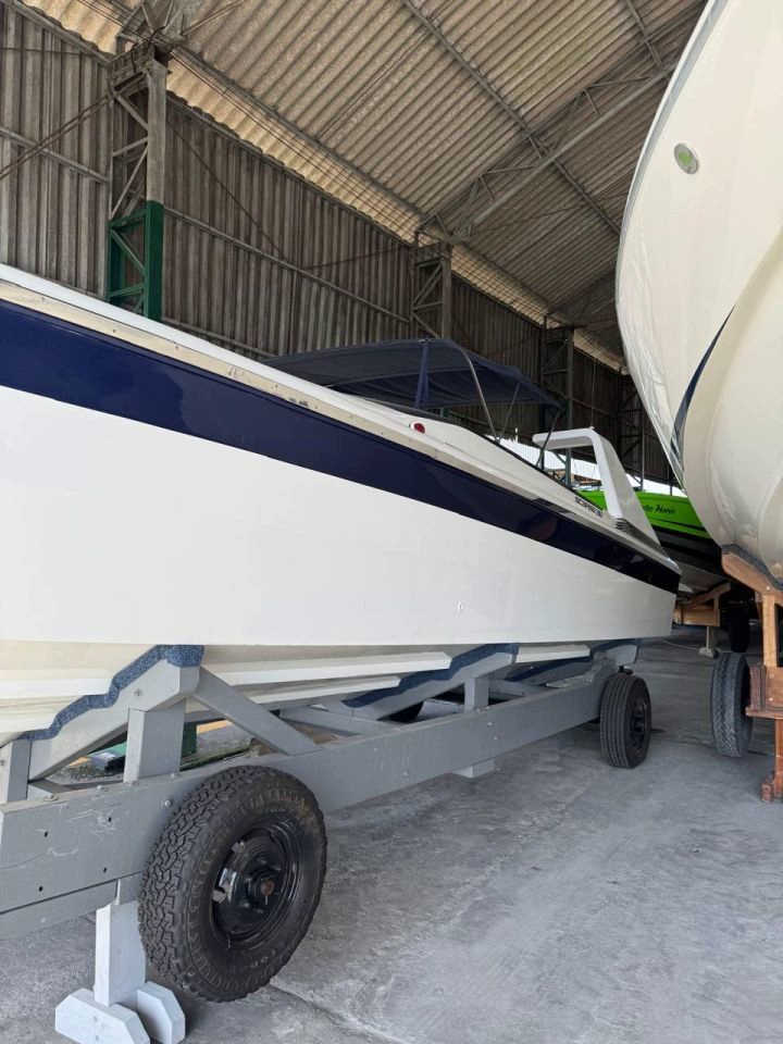 Intermarine Scarab 38 1993 www.mareconsult.com.br (12)a