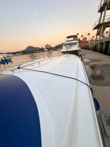 Intermarine Scarab 38 1993 www.mareconsult.com.br (18)