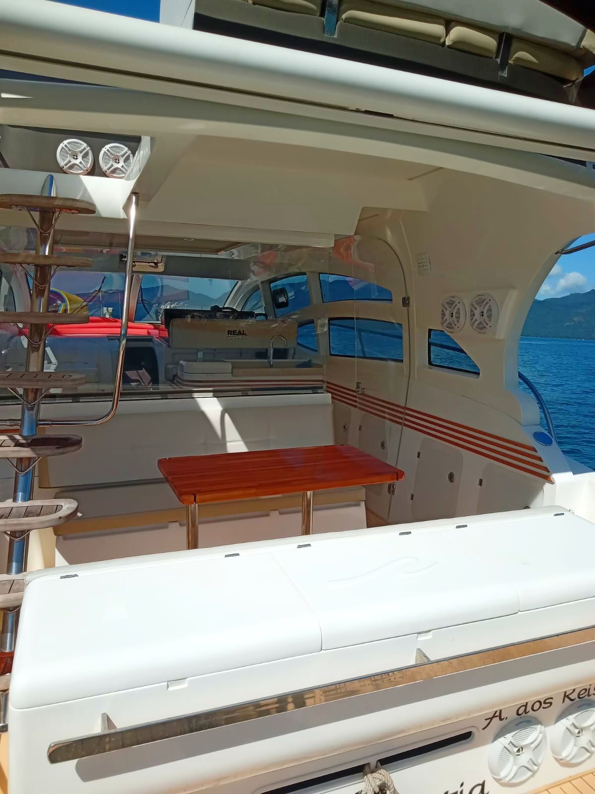 REAL 40 LUXURY 2023 www.mareconsult.com.br (8)