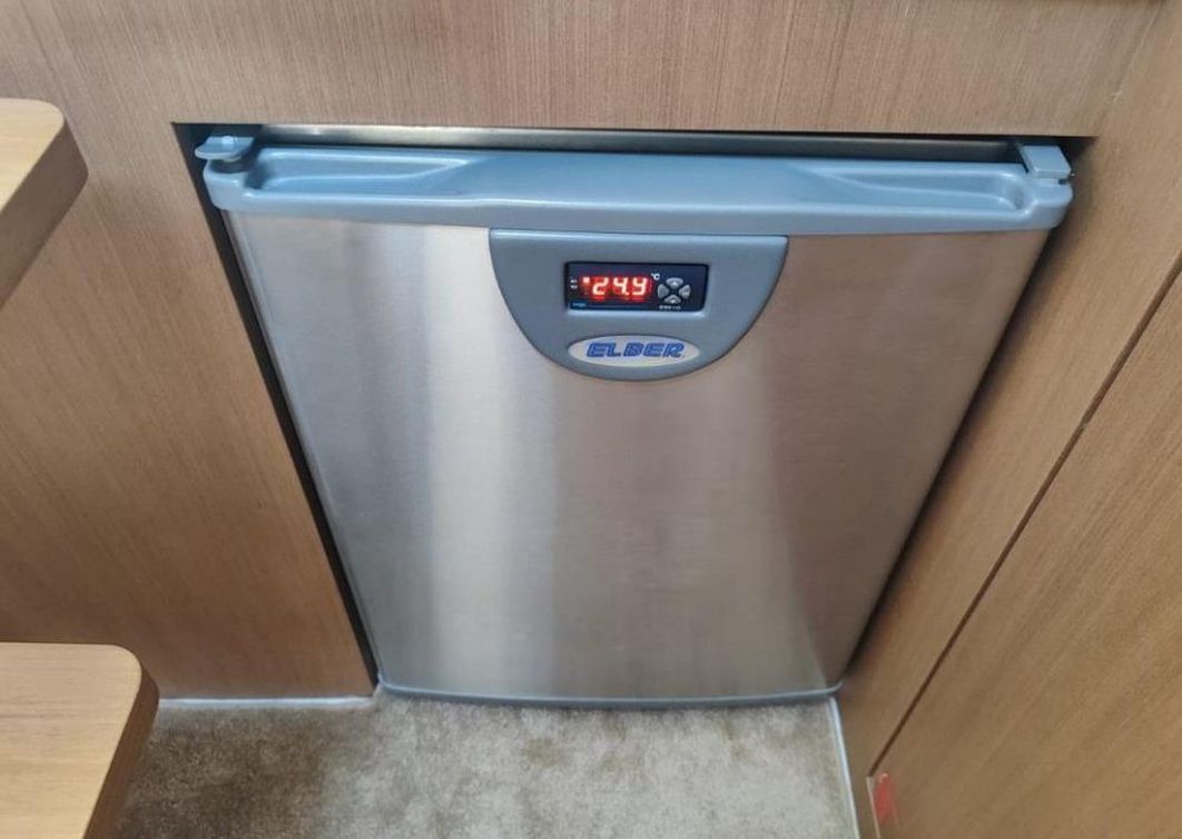 Schaefer Phantom 40 2019 (8) www.mareconsult.com.br