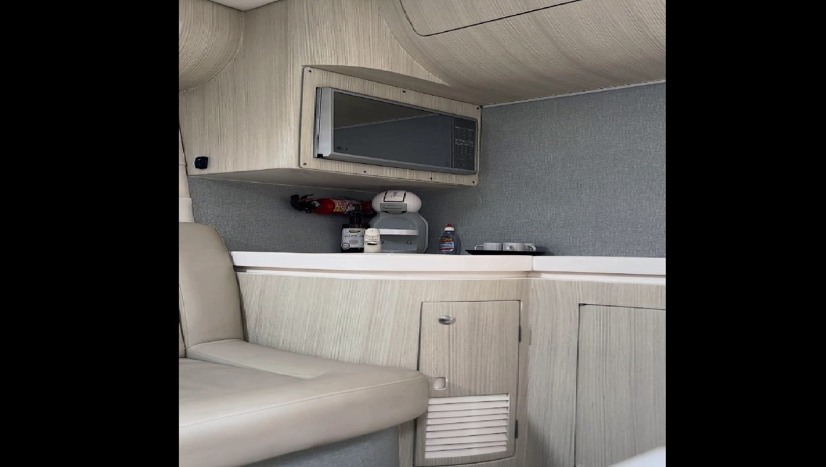 Intermarine 45 2002 www.mareconsult.com.br (15)