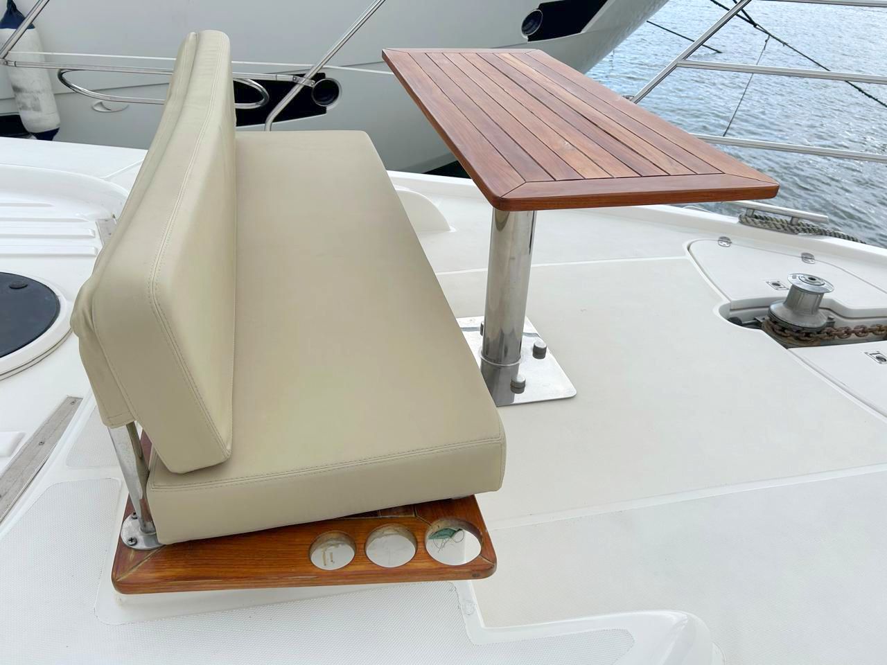 Intermarine 760 Full 2006 www.mareconsult.com.br (18)