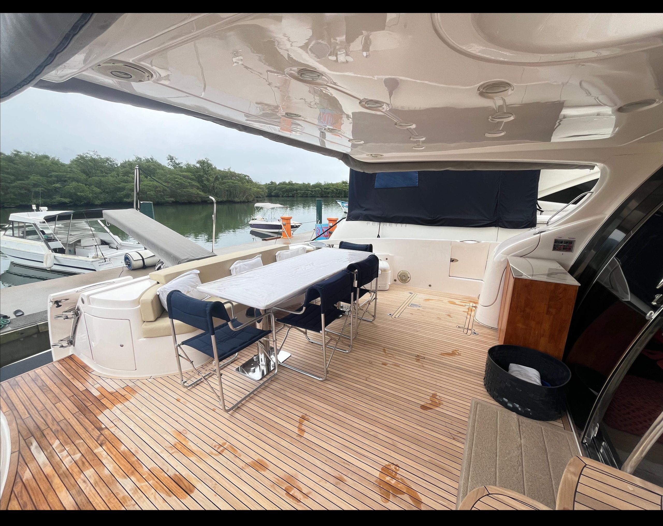 Intermarine 760 Full 2006 www.mareconsult.com.br (18)a