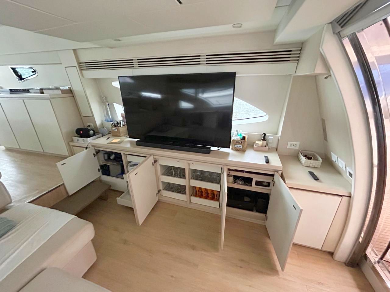 Intermarine 760 Full 2006 www.mareconsult.com.br (23)