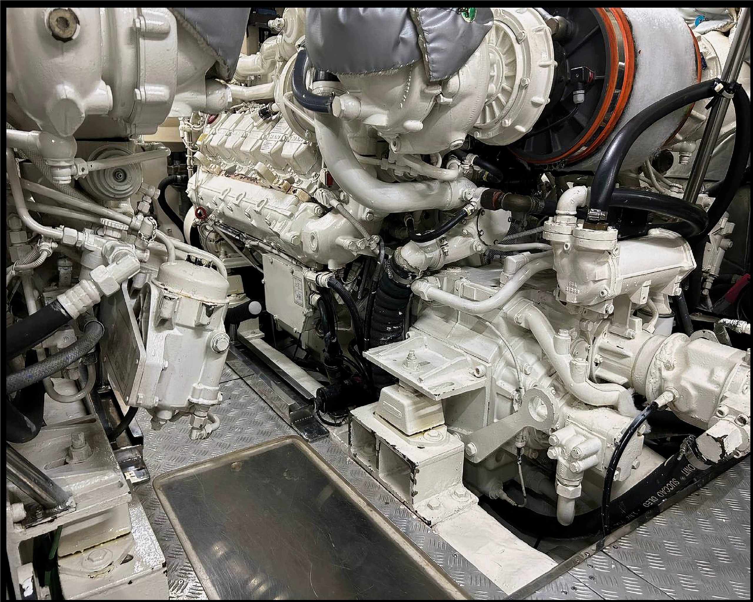 Intermarine 760 Full 2006 www.mareconsult.com.br (37)