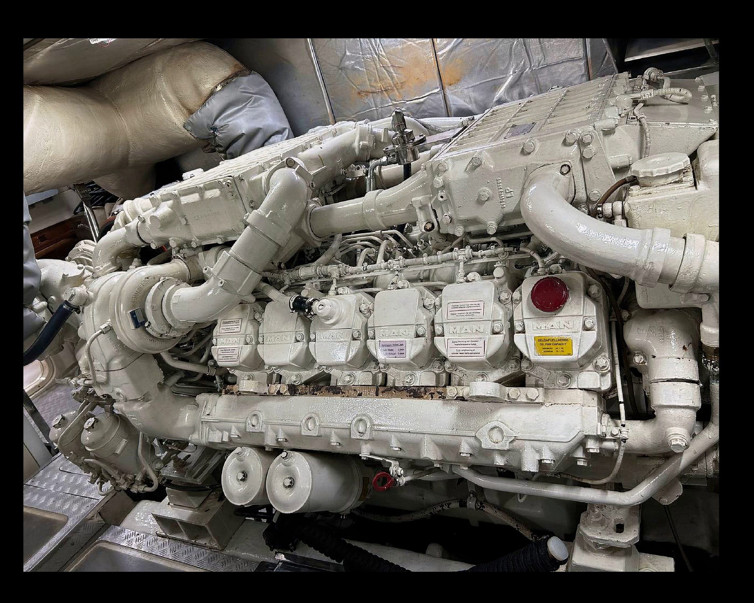 Intermarine 760 Full 2006 www.mareconsult.com.br (41)