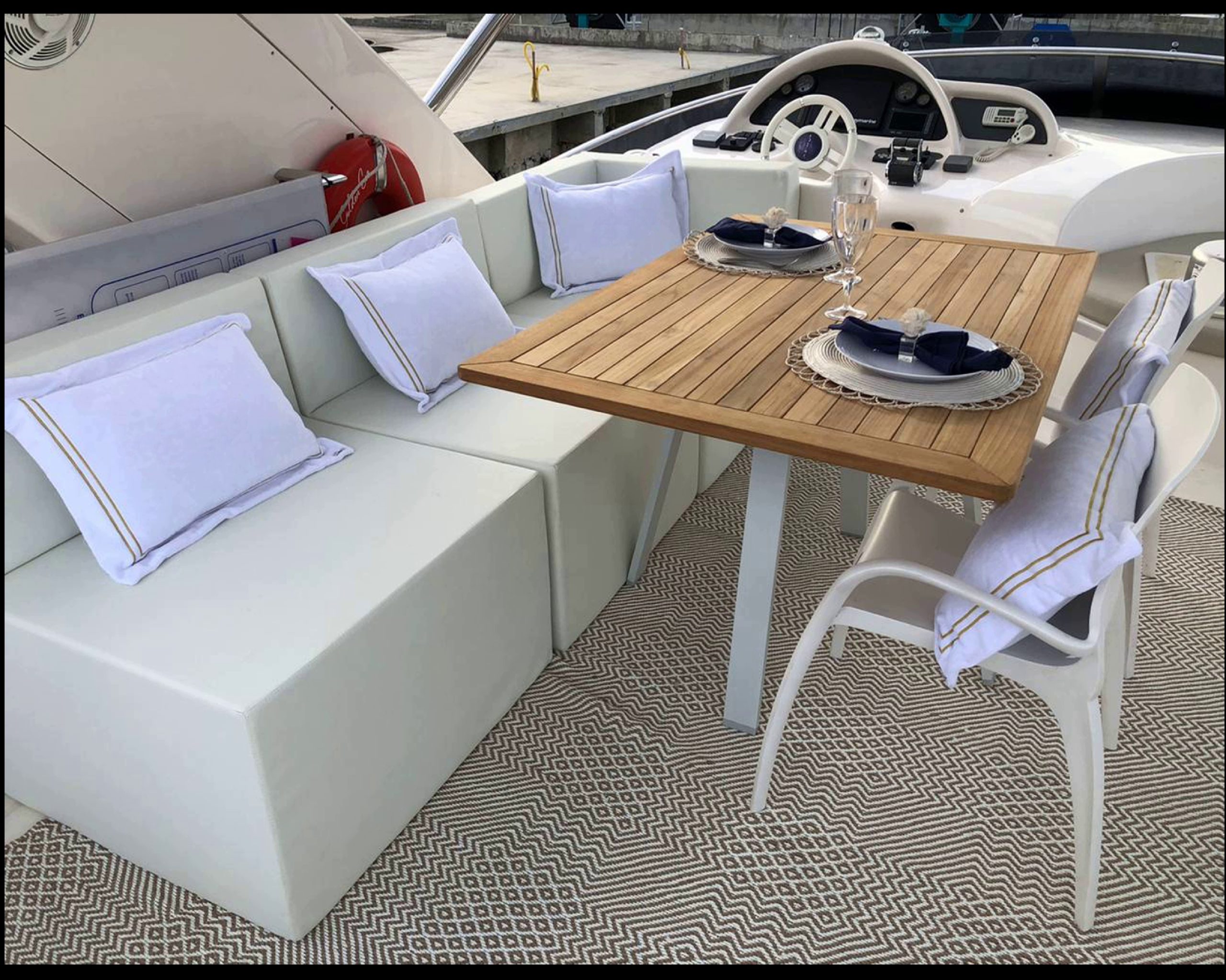 Intermarine 760 Full 2006 www.mareconsult.com.br (6)b