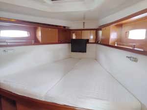 Beneteau Oceanis 46 2008 www.mareconsult.com (20)b