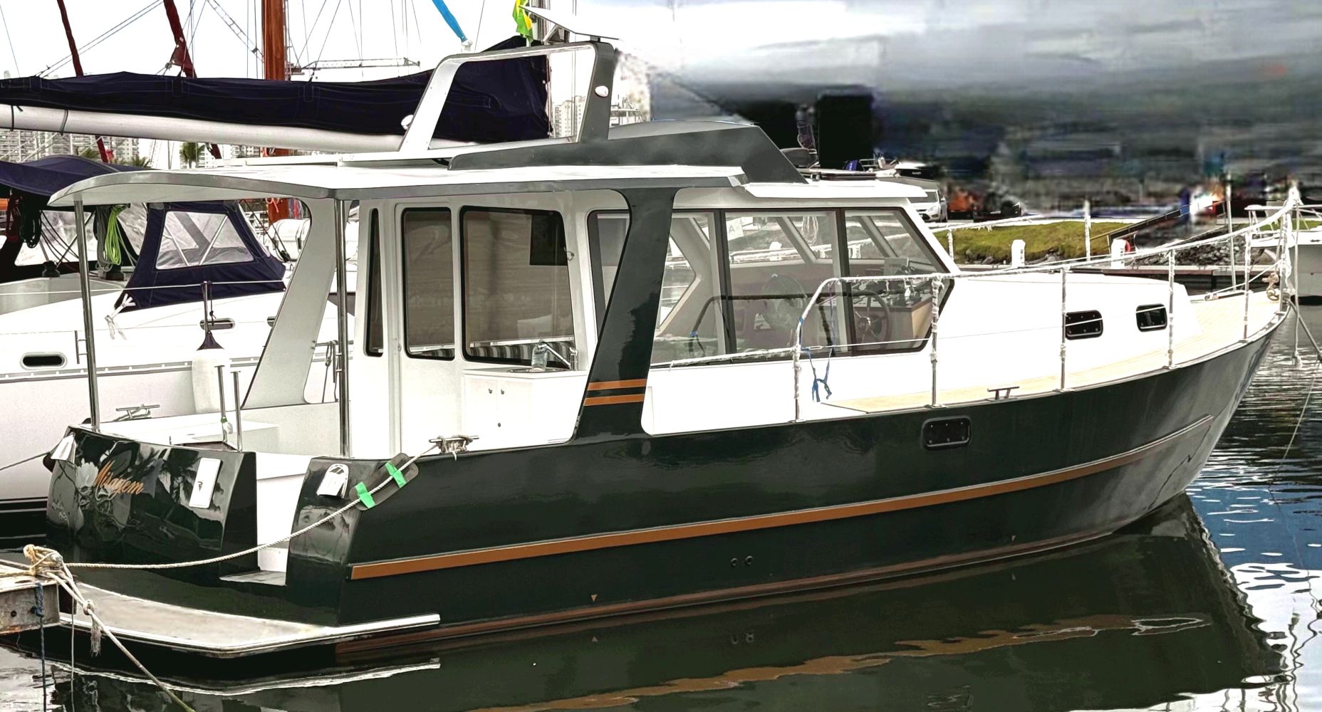 Trawler Euro 1000 Bruce Roberts 35 2010 www.mareconsult.com (1)