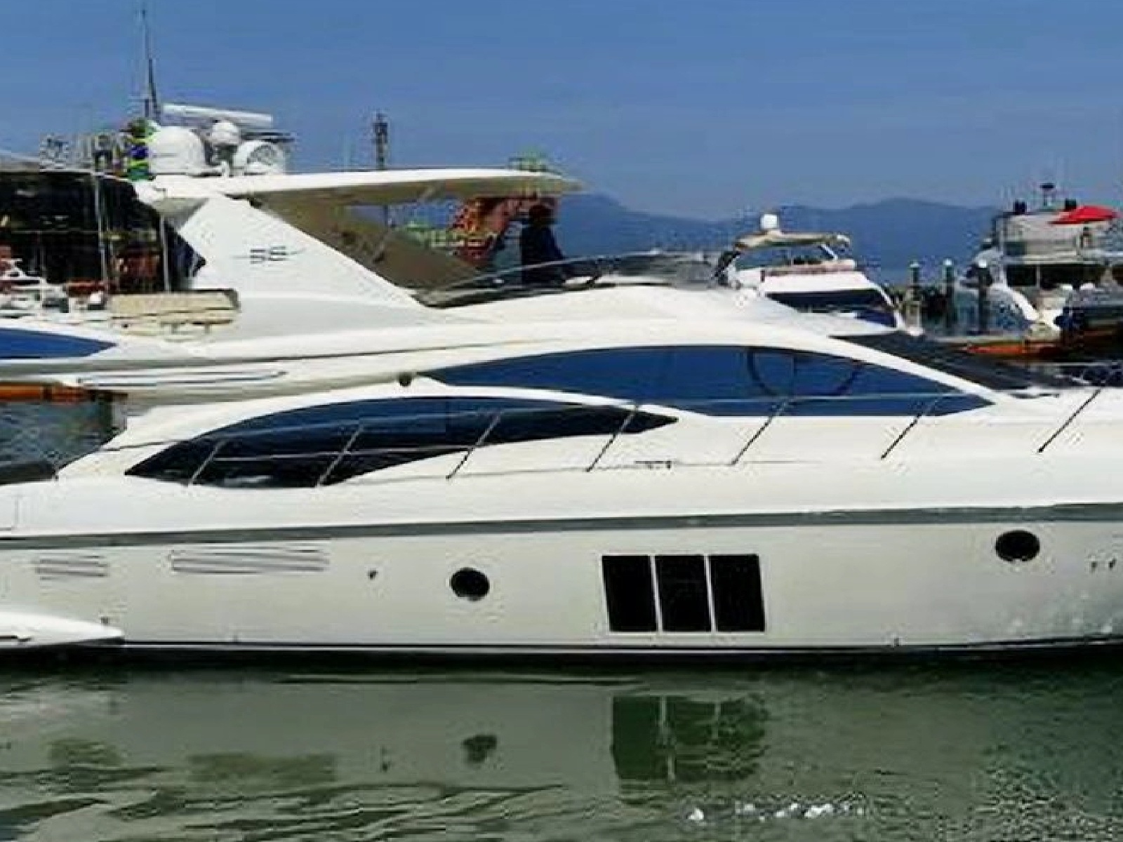 Azimut 58 2011 www.mareconsult.com (1)