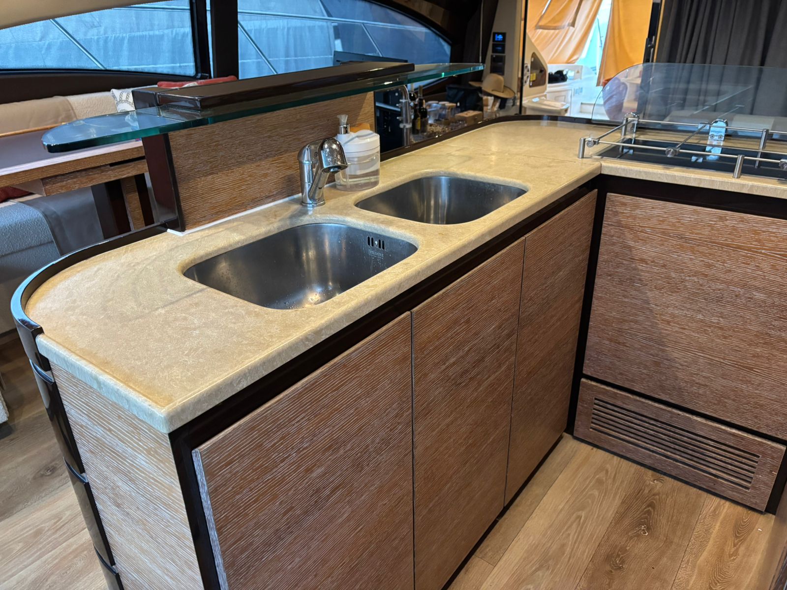 Azimut 58 2011 www.mareconsult.com (13)