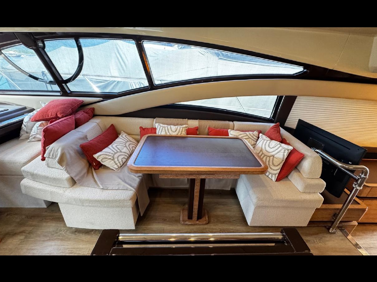 Azimut 58 2011 www.mareconsult.com (22)