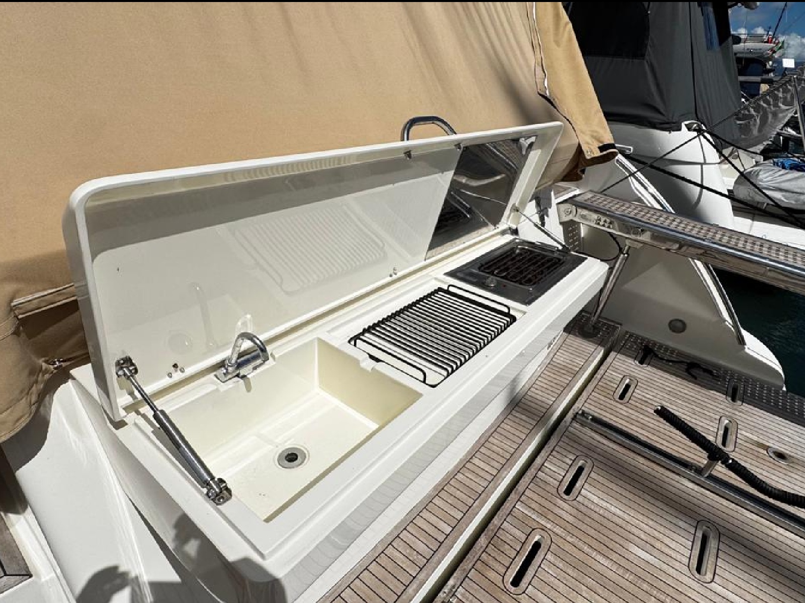 Azimut 58 2011 www.mareconsult.com (5)