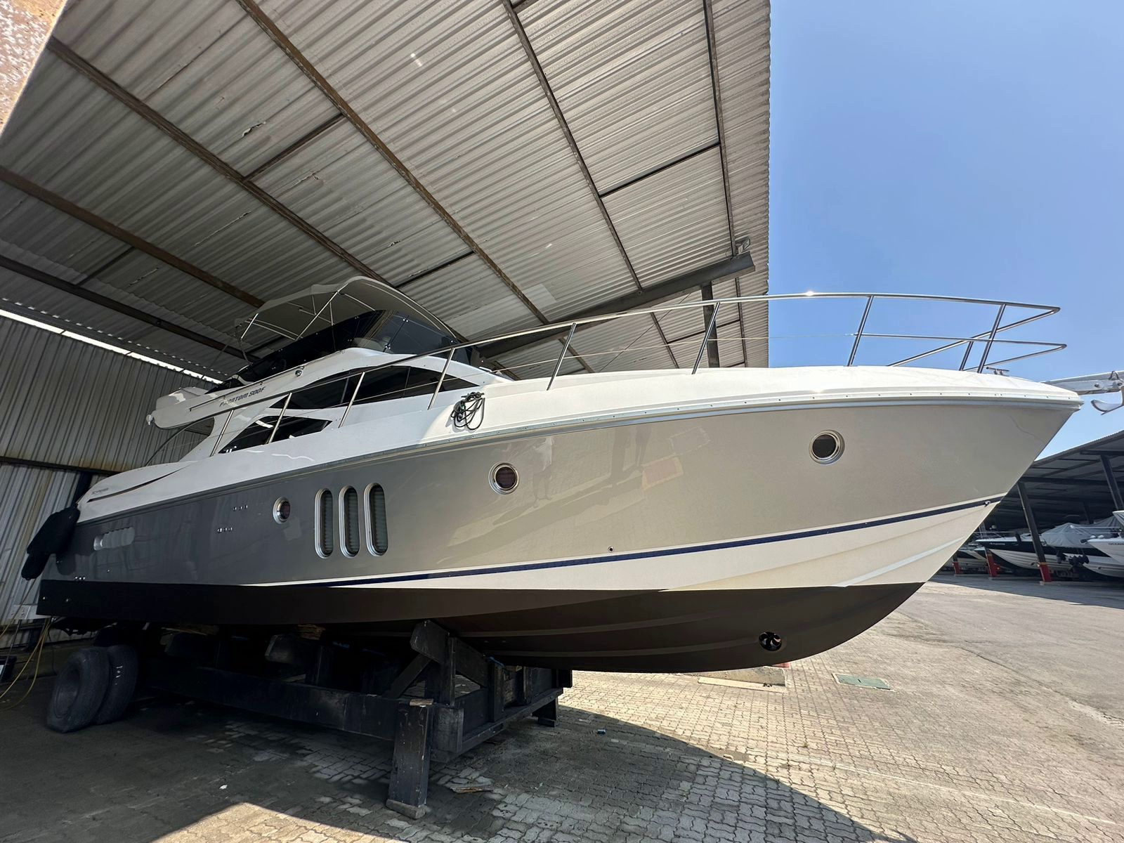 Schaefer Phantom 50 Fly 2007 www.mareconsult.com.br (2)