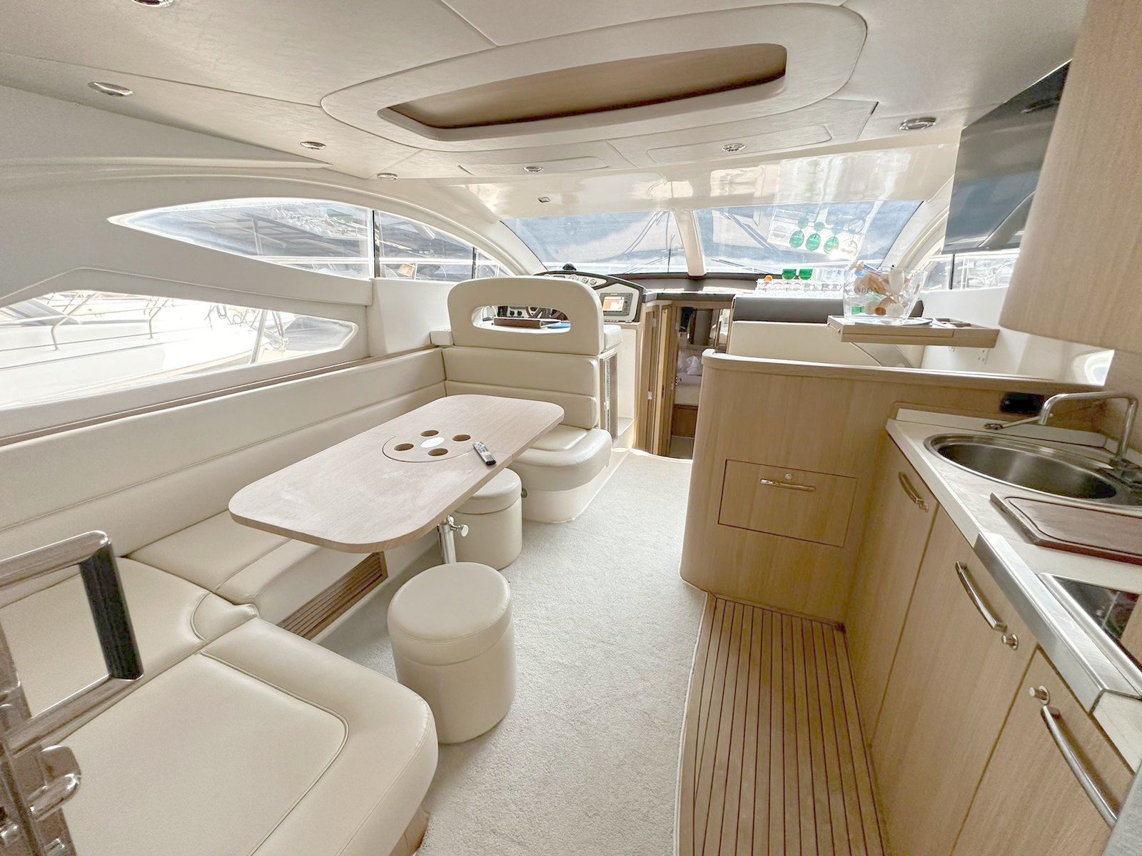 Schaefer Phantom 50 Fly 2007 www.mareconsult.com.br (22)