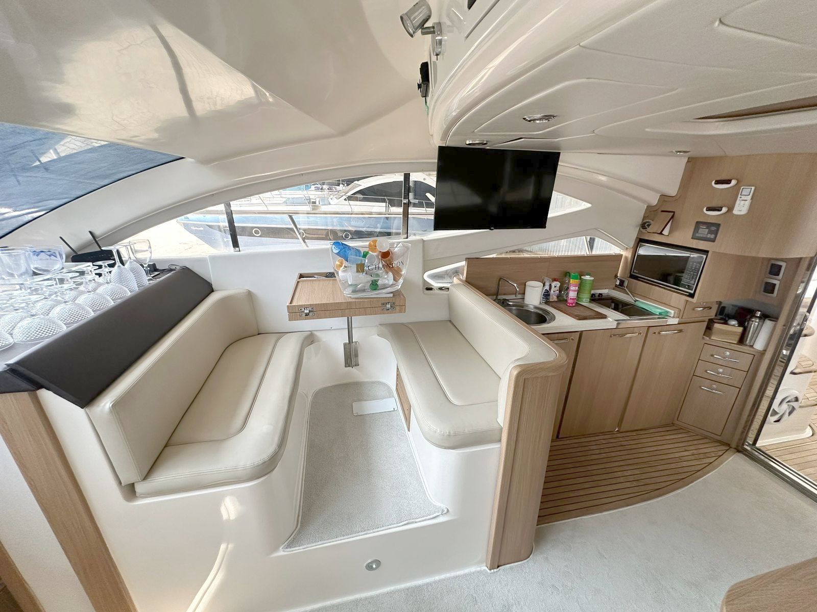 Schaefer Phantom 50 Fly 2007 www.mareconsult.com.br (23)