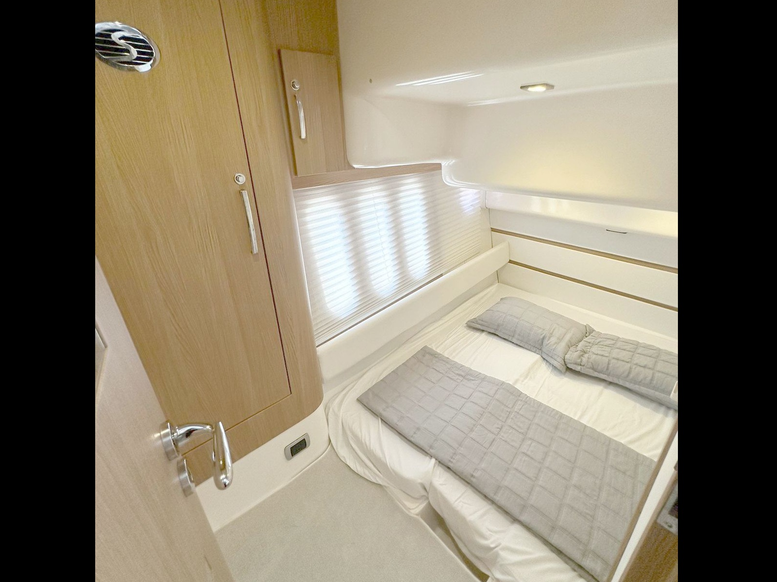 Schaefer Phantom 50 Fly 2007 www.mareconsult.com.br (24)