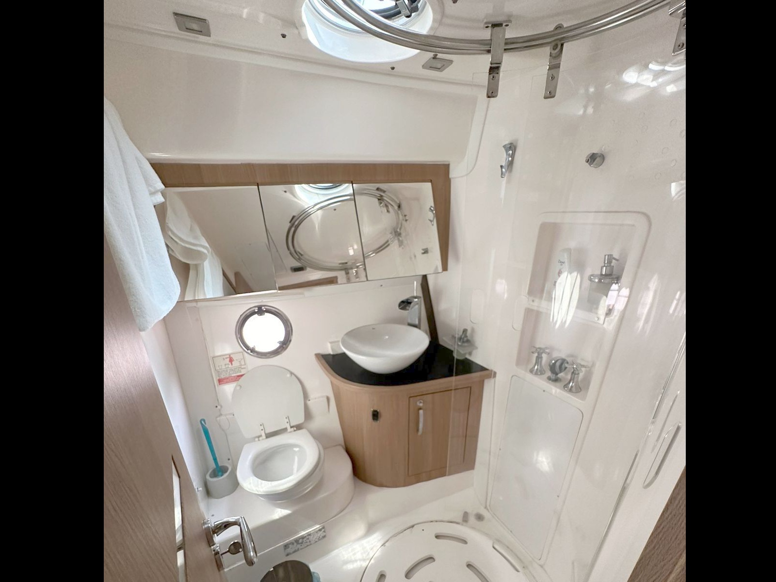 Schaefer Phantom 50 Fly 2007 www.mareconsult.com.br (28)