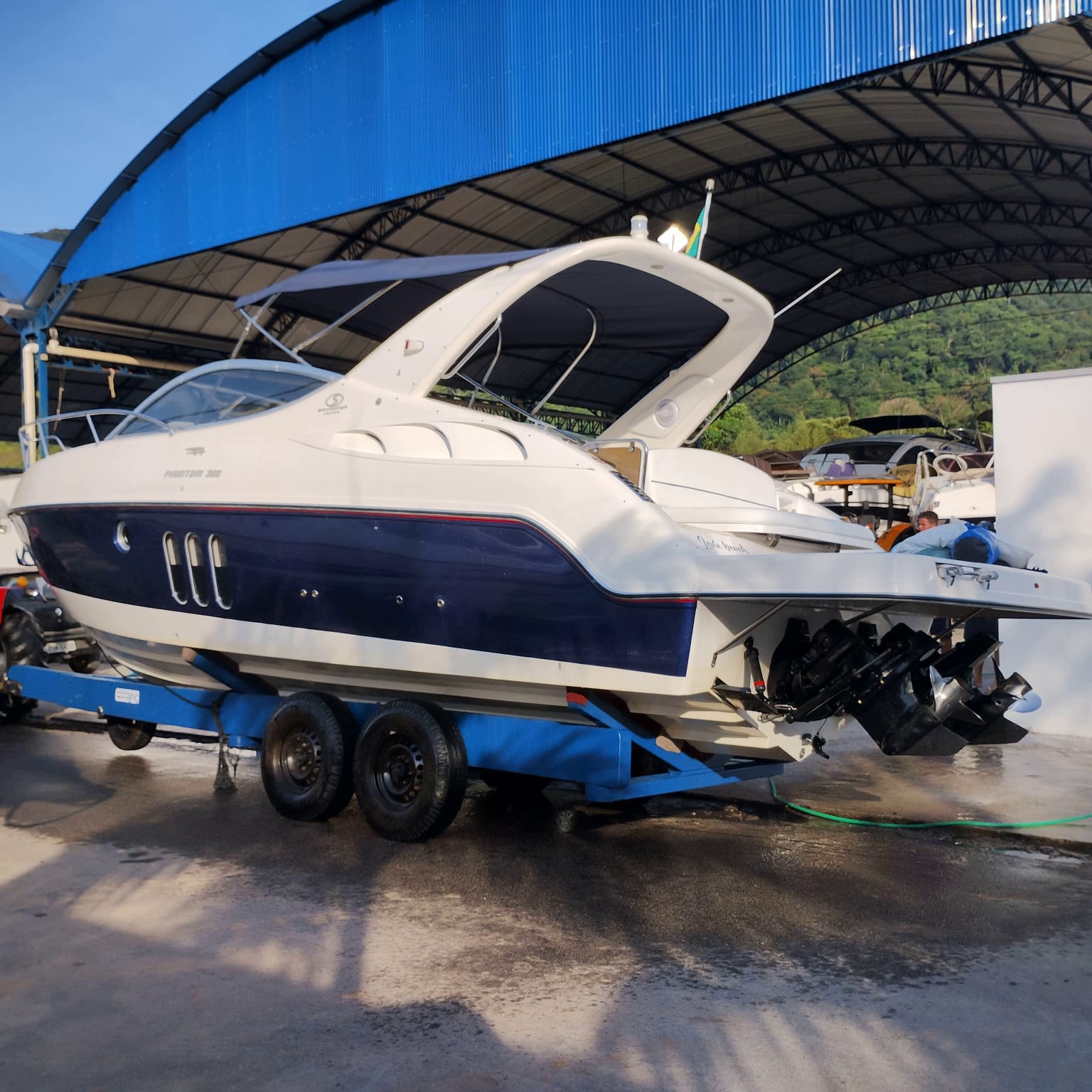 Schaefer Phantom 330 2009 www.mareconsult.com.br (2)