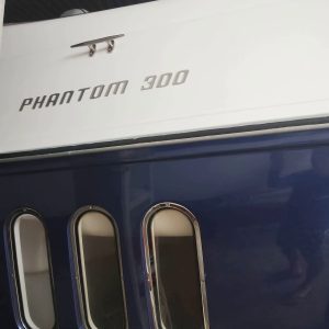 Schaefer Phantom 330 2009 www.mareconsult.com.br (6)