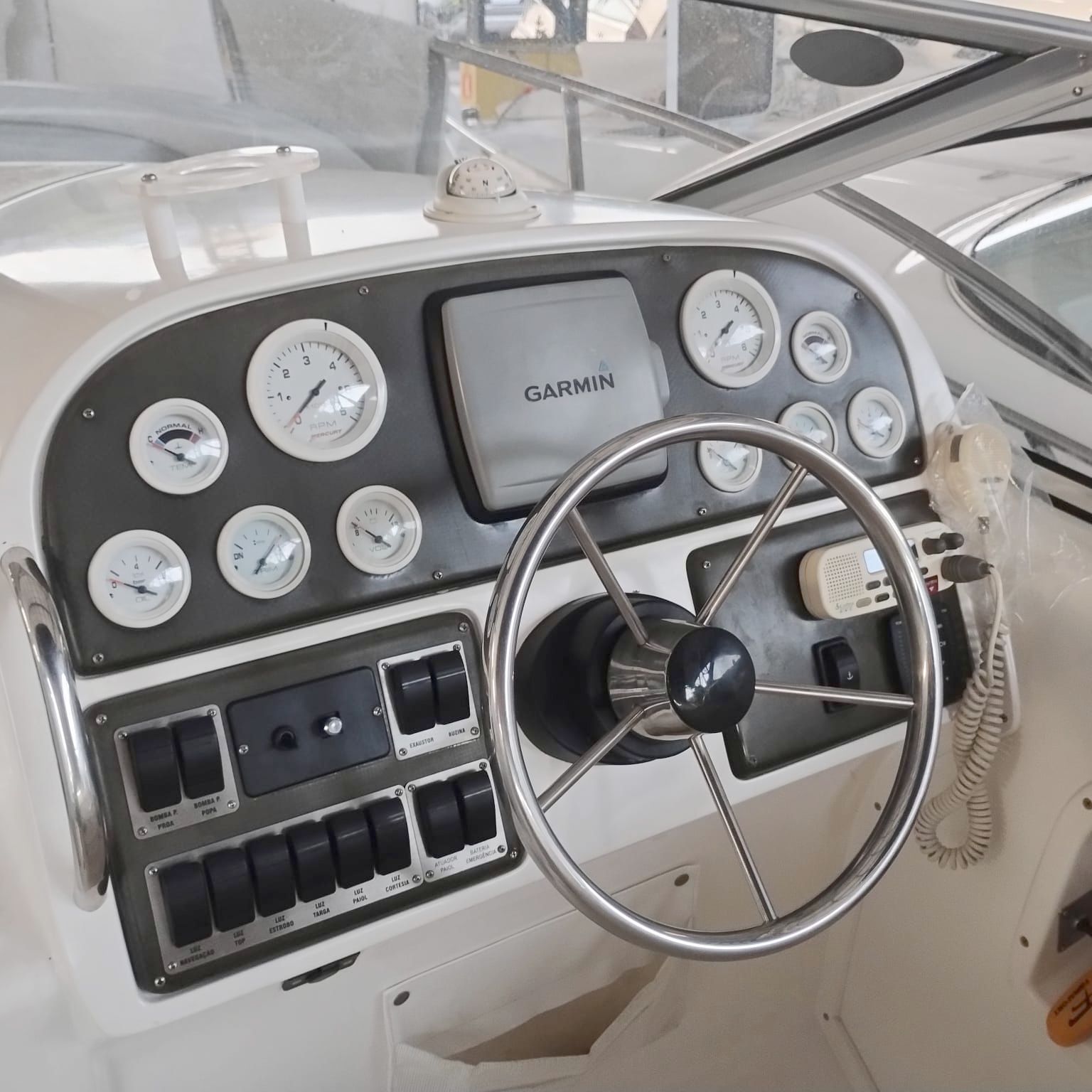 Schaefer Phantom 330 2009 www.mareconsult.com.br (8)