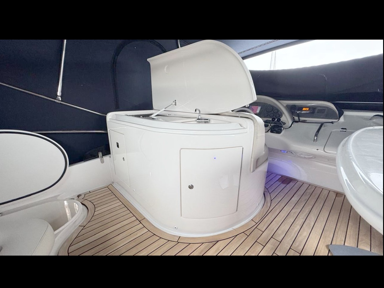 Intermarine 520 Full 2006 www.mareconsult.com.br (10)A