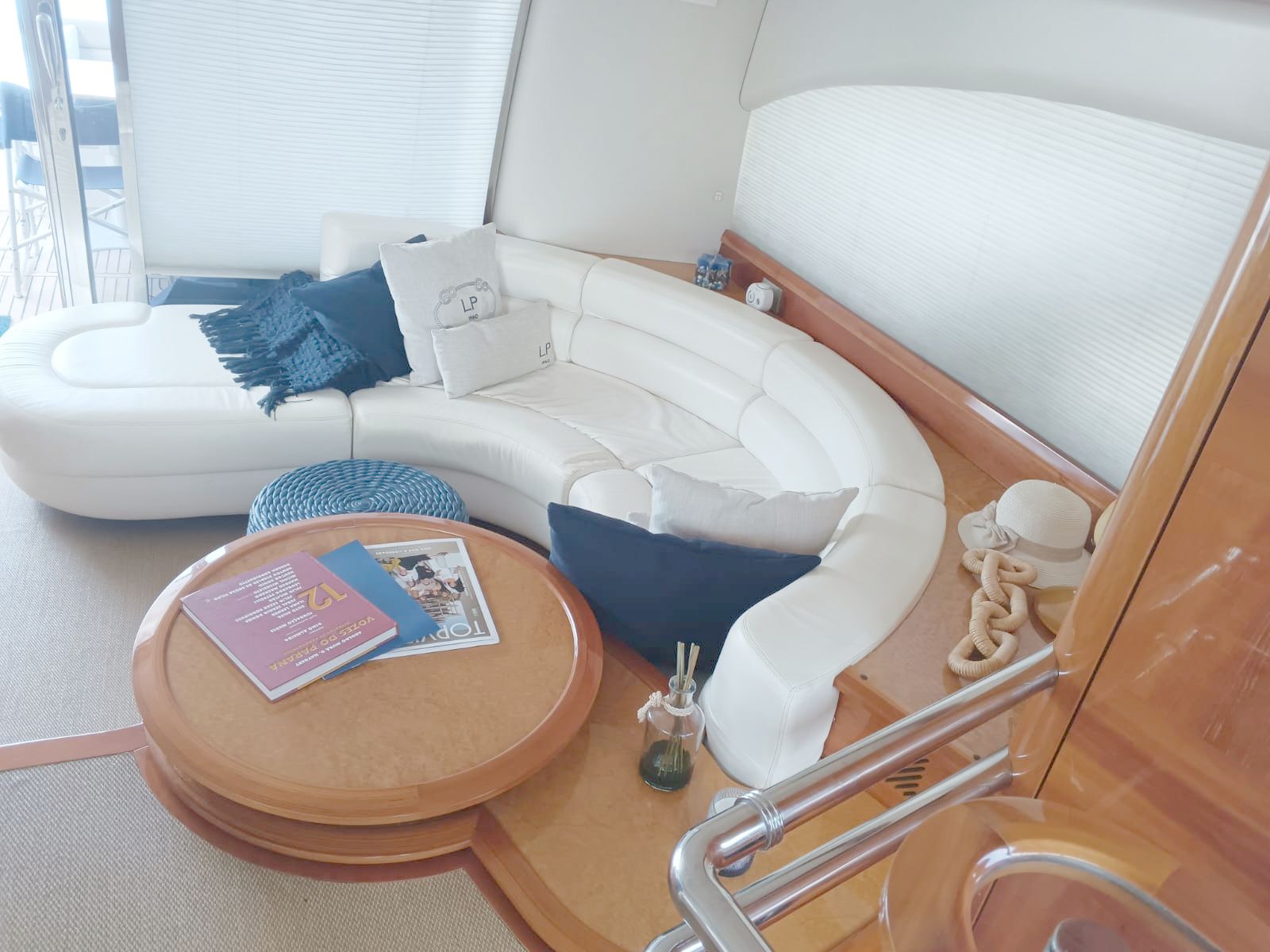 Intermarine 520 Full 2006 www.mareconsult.com.br (22)