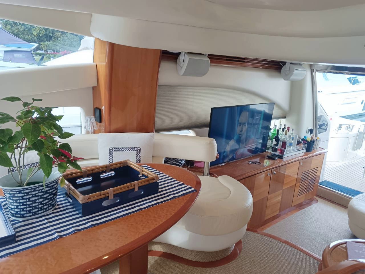 Intermarine 520 Full 2006 www.mareconsult.com.br (24)