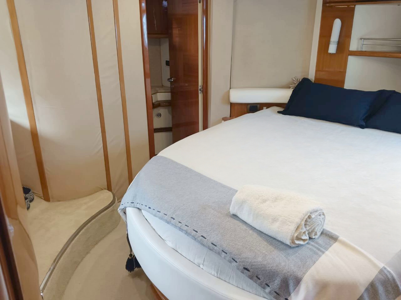 Intermarine 520 Full 2006 www.mareconsult.com.br (27)