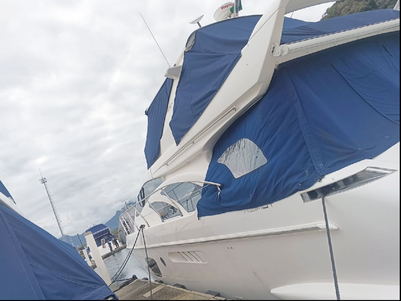 Intermarine 520 Full 2006 www.mareconsult.com.br (5)