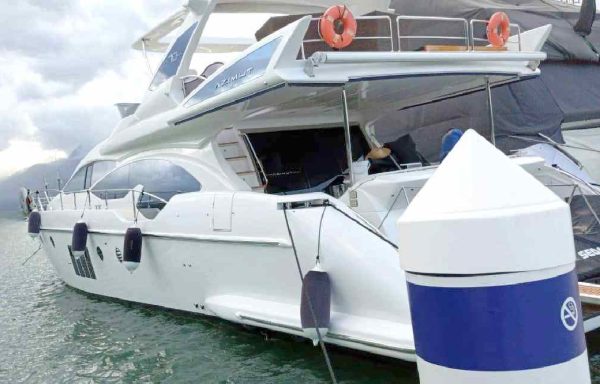AZIMUT 70 2017