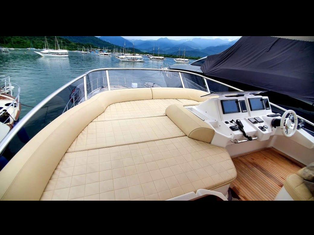 Azimut 70 2017 www.mareconsult.com.br (9)
