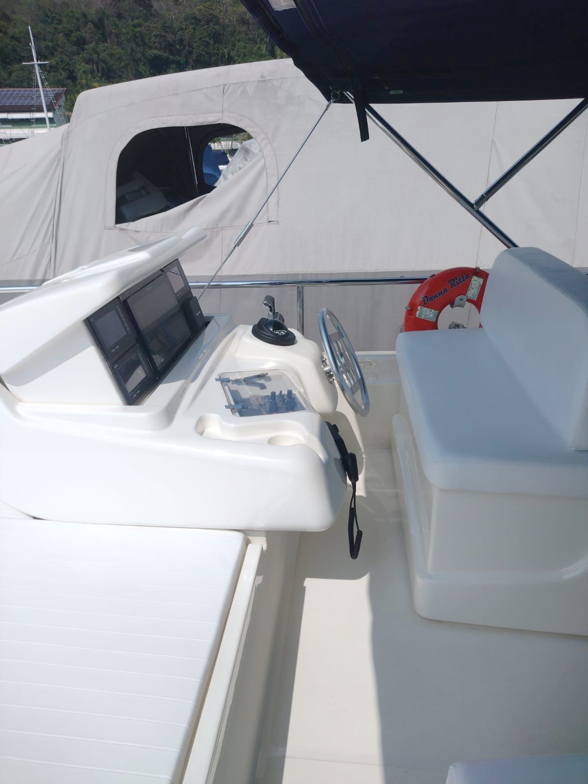 Ferretti 620 2013 www.mareconsult.com.br (16)