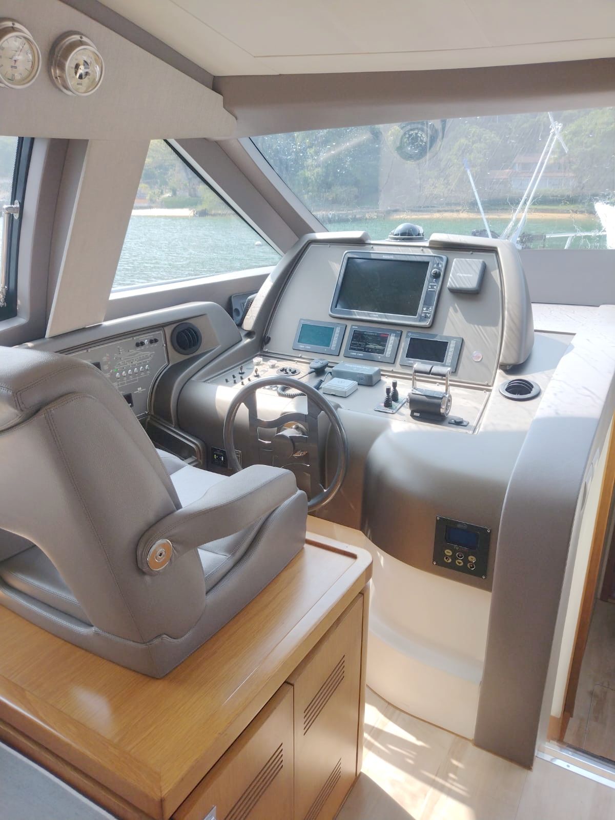 Ferretti 620 2013 www.mareconsult.com.br (26)