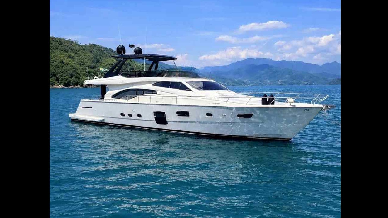 Ferretti 700 2005 www.mareconsult.com.br (1)