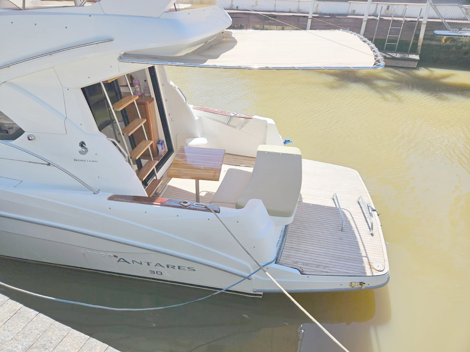 Beneteau Antares 30 2011 www.mareconsult.com.br (2a)