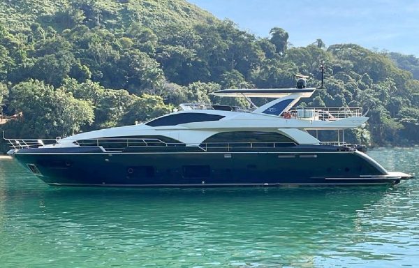 AZIMUT 100 F GRANDE 2011