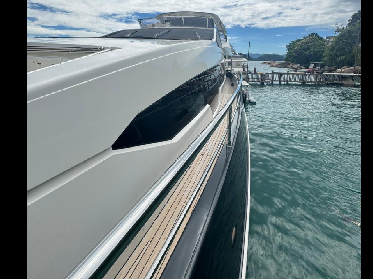 Azimut 100 F Grande www.mareconsult.com (3)
