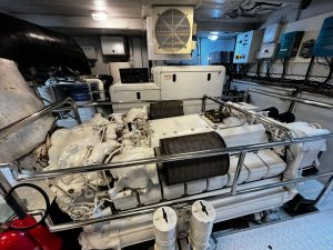 Azimut 100 F Grande www.mareconsult.com (52)