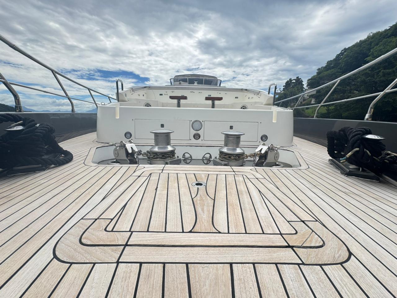 Azimut 100 F Grande www.mareconsult.com (9)