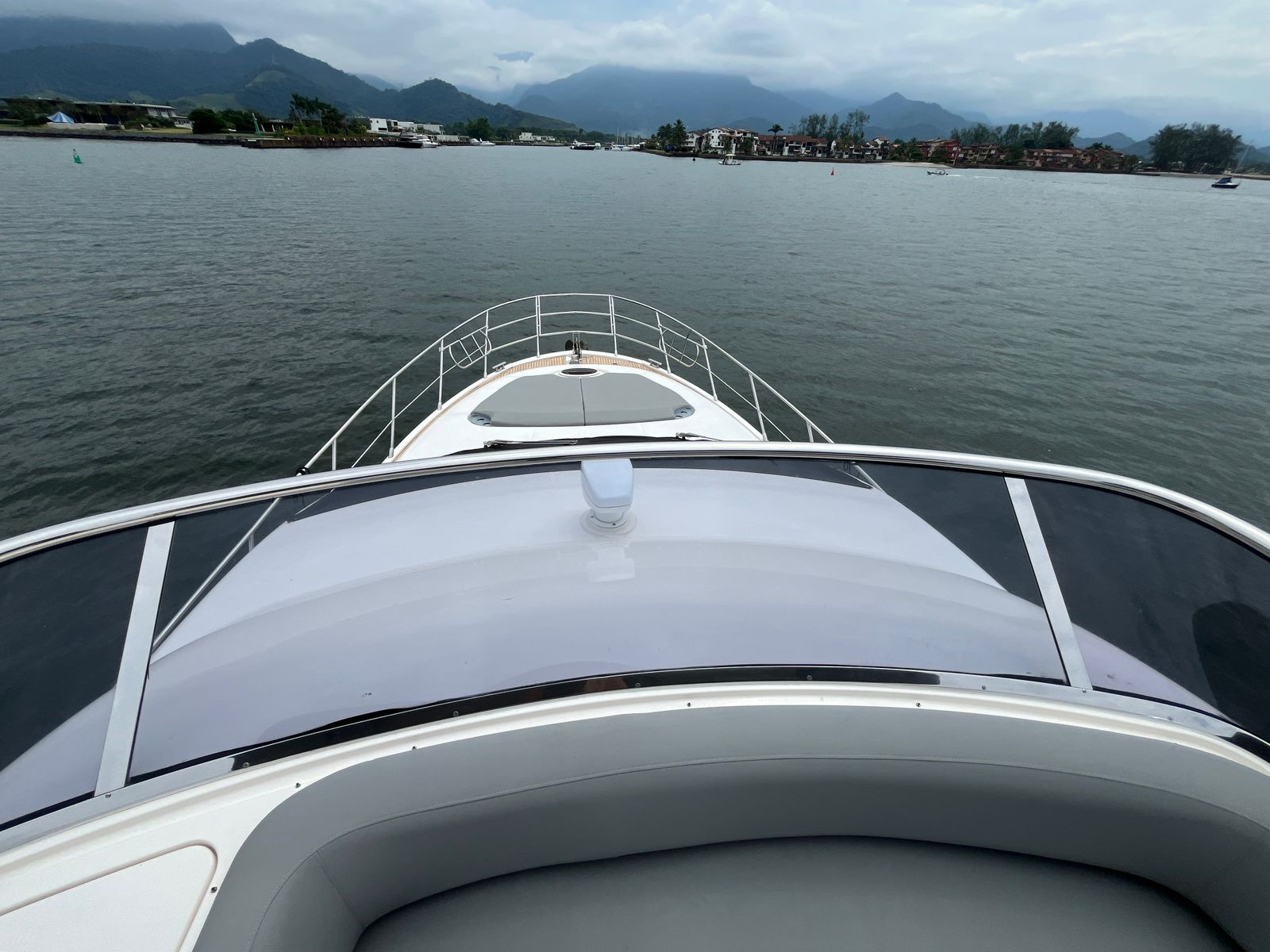 Azimut 53 2011 www.mareconsult.com.br (2)