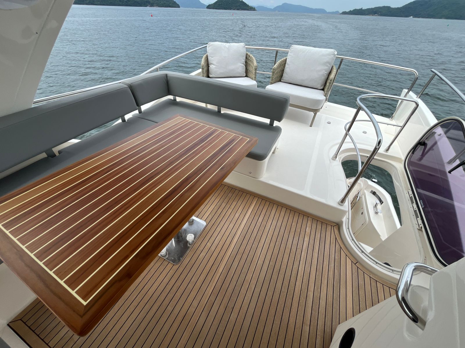 Azimut 53 2011 www.mareconsult.com.br (5)