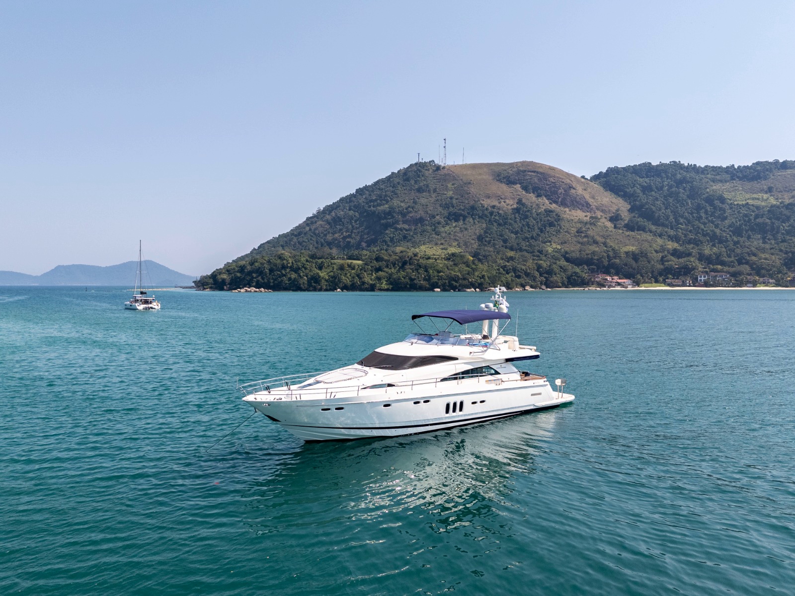 Fairline Squadron 70 2009 www.mareonsult.com.br (11)
