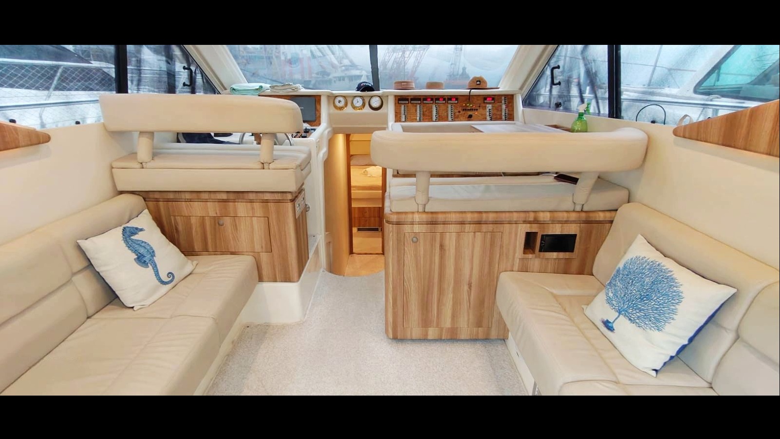 Ferretti 43 2005 www.mareconsult.com.br (8)