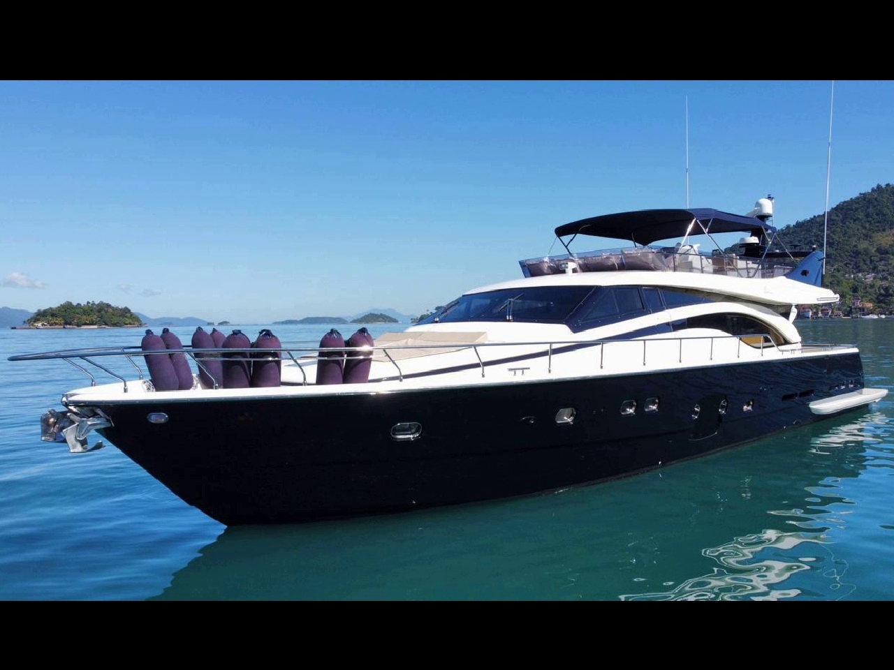 Ferretti 78 2008 www.mareconsult.com (1)