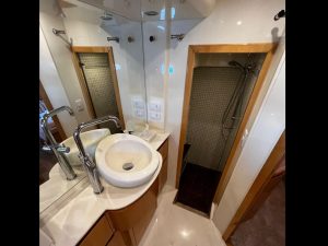 Ferretti 78 2008 www.mareconsult.com (22)