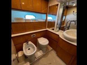 Ferretti 78 2008 www.mareconsult.com (23)