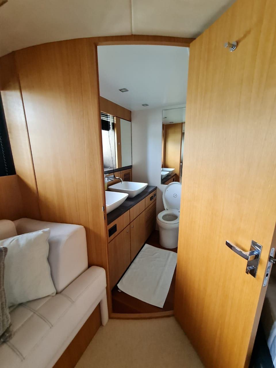 Fairline Squadron 78 2013 www.mareconsult.com.br (23)