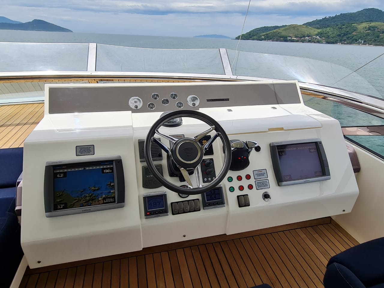 Fairline Squadron 78 2013 www.mareconsult.com.br (4)