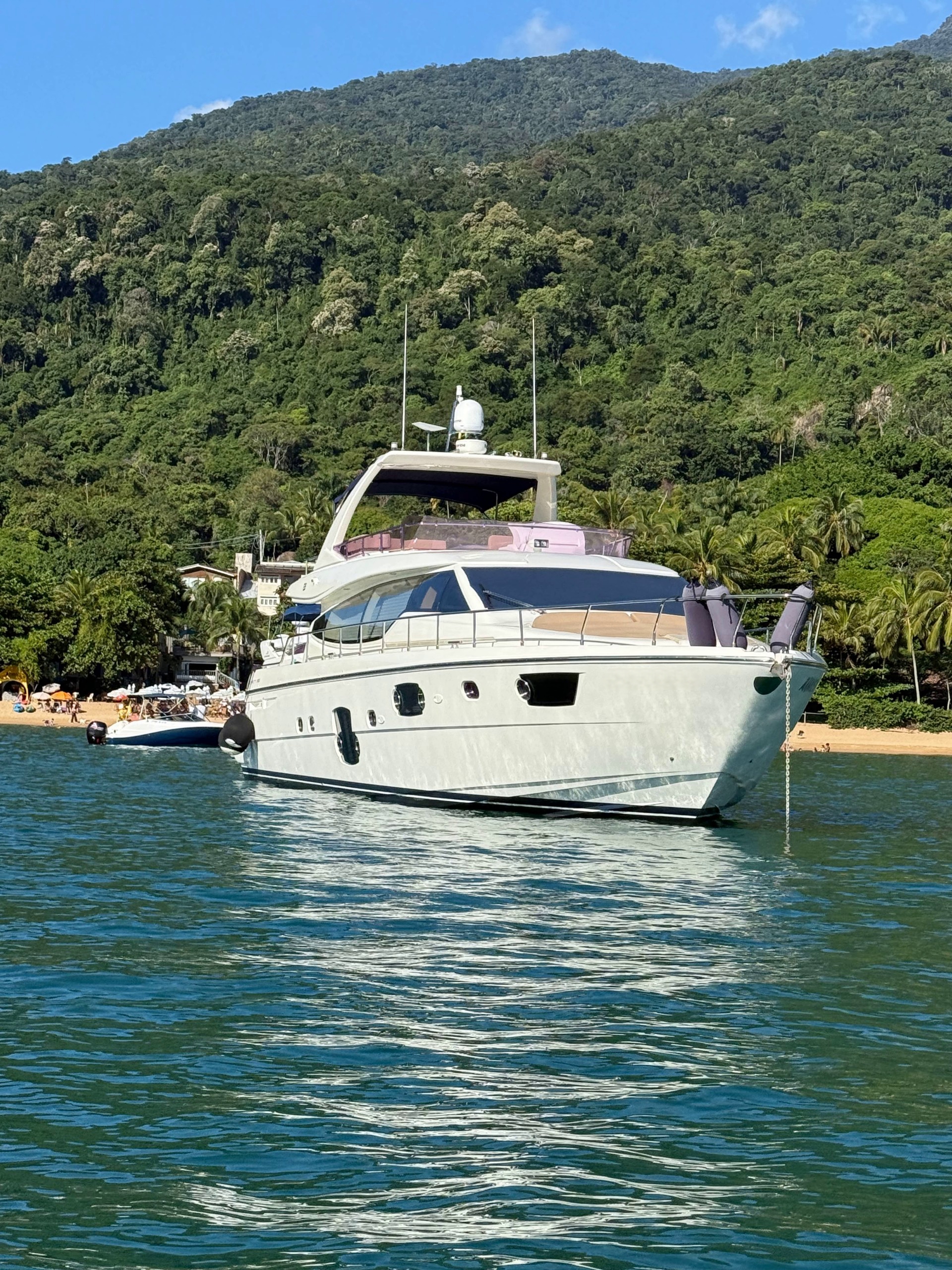 Ferretti 660 2015 www.mareconsult.com.br (3)